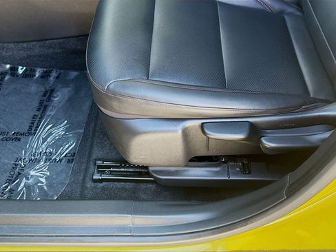 Used 2024 Chevrolet Trax RS w/ Driver Confidence Package image 17