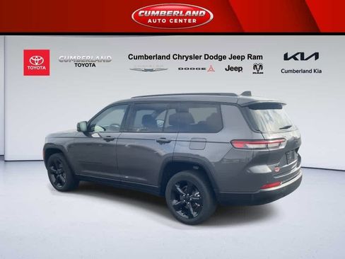 Used 2023 Jeep Grand Cherokee L Limited w/ Luxury Tech Group II image 6