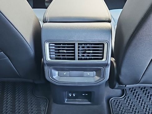 New 2026 Volkswagen Atlas Cross Sport SEL AWD/4WD image 18