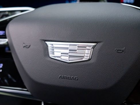 Certified 2025 Cadillac Lyriq Luxury w/ LPO, Floor Liner Package image 28