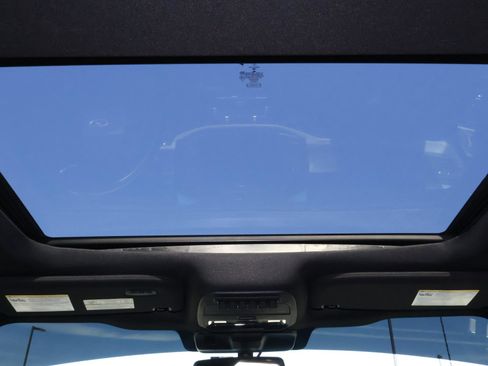 Used 2023 Ford F150 Raptor image 14