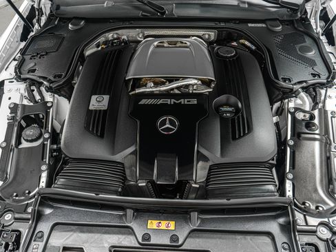 Used 2025 Mercedes-Benz SL 63 AMG S e Performance 4MATIC image 12