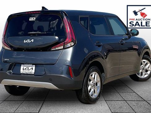 Used 2024 Kia Soul LX w/ Option Group 015 FWD image 12