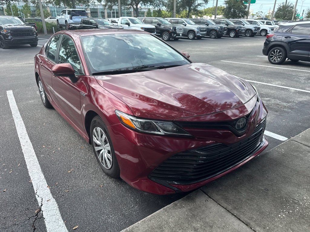 Used 2019 Toyota Camry LE FWD image 3