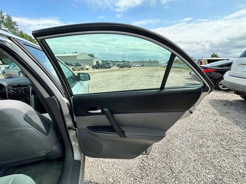 Used 2006 MAZDA MAZDA6 i w/ Convenience Pkg FWD image 28