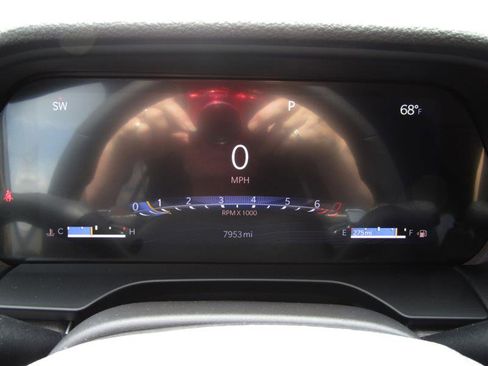 Used 2024 Jeep Grand Cherokee Limited image 17