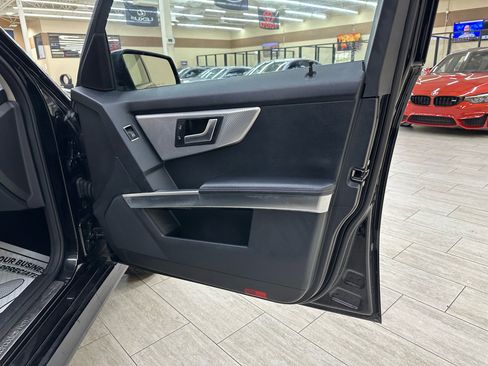 Used 2014 Mercedes-Benz GLK 350 2WD image 40