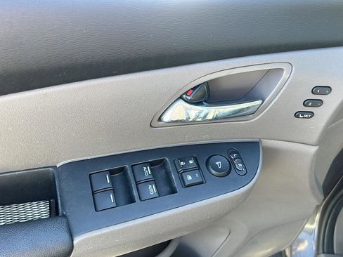 Used 2016 Honda Odyssey Touring image 14