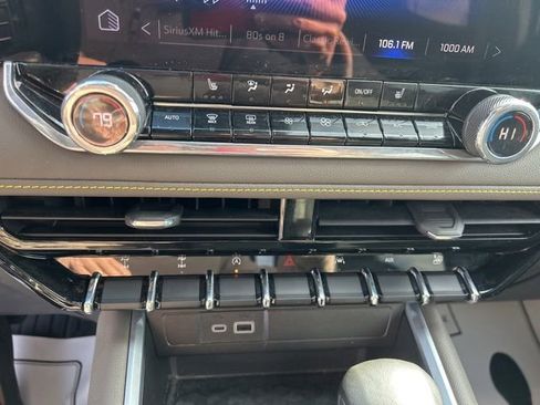 Certified 2024 Chevrolet Colorado ZR2 w/ Technology Package image 26