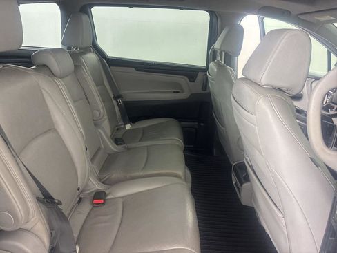Used 2018 Honda Odyssey EX-L image 17