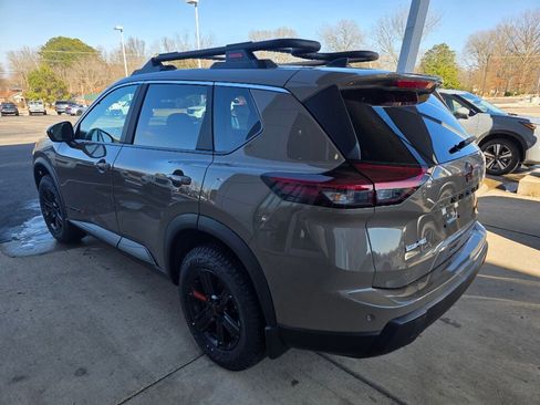 New 2026 Nissan Rogue SV image 5