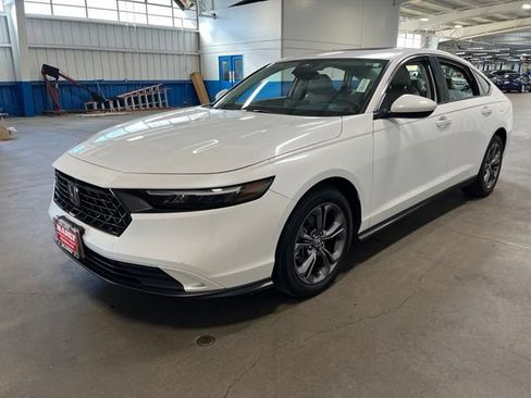 Used 2023 Honda Accord EX image 7