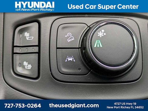 Used 2022 GMC Terrain SLE w/ Driver Convenience Package image 28