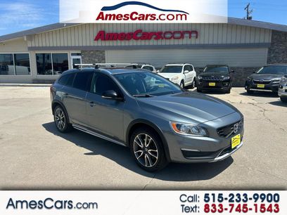 Used 2017 Volvo V60 T5 Cross Country w/ Convenience Package