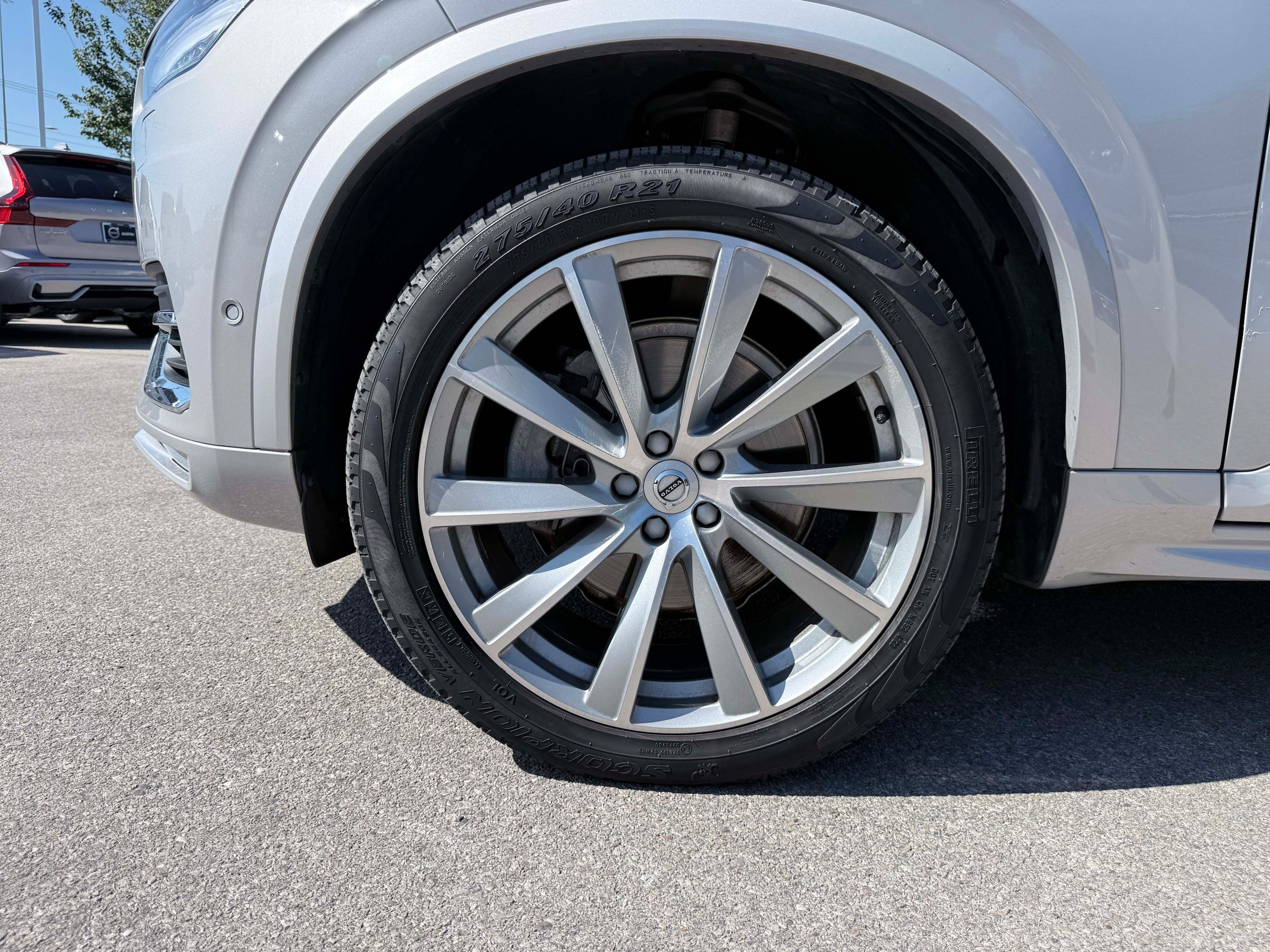Certified 2023 Volvo XC90 B6 Plus w/ Protection Package Premier AWD/4WD image 9