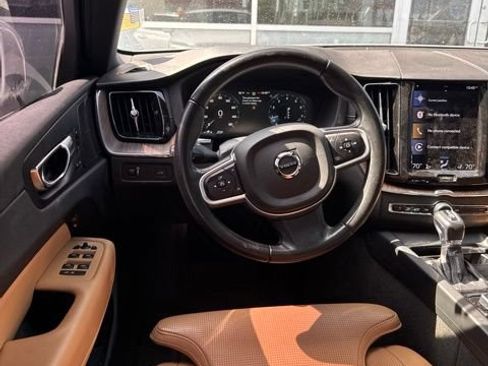 Used 2021 Volvo XC60 T5 Inscription w/ Advanced Package AWD/4WD image 8