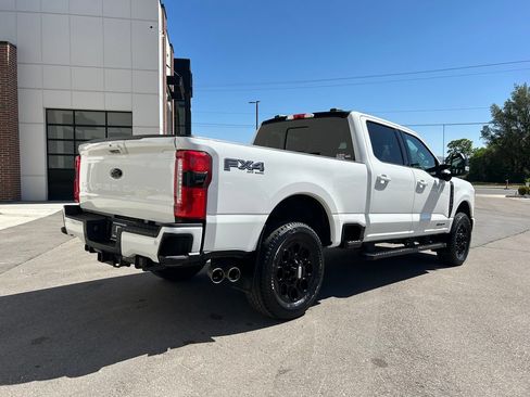Used 2024 Ford F350 Lariat w/ Lariat Ultimate Package AWD/4WD image 3