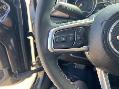 Used 2023 Jeep Wrangler Sahara image 15