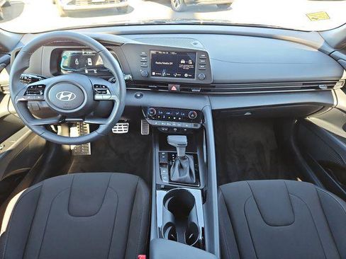 New 2026 Hyundai Elantra SEL Sport FWD image 8
