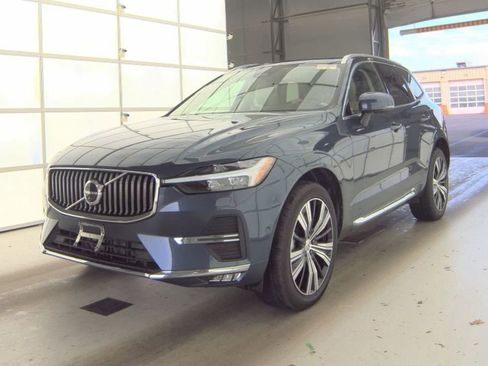 Used 2023 Volvo XC60 B5 Plus w/ Climate Package image 1