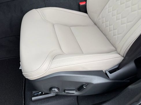 New 2026 Volvo XC60 B5 Plus w/ Protection Package Premier image 18