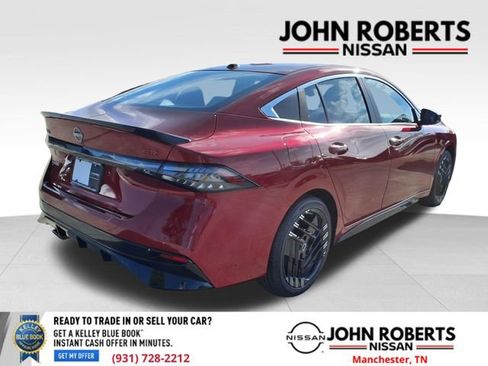 New 2026 Nissan Sentra SR w/ Floor Mat Package FWD image 17