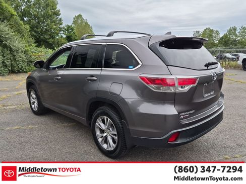 Used 2015 Toyota Highlander XLE AWD/4WD image 5
