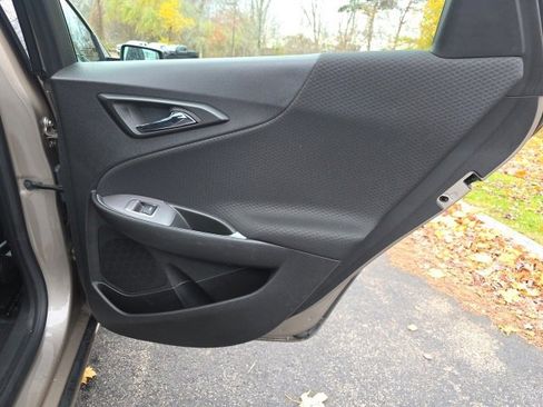 Used 2024 Chevrolet Malibu LT image 11