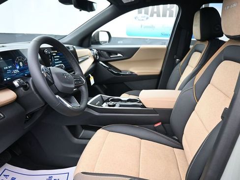 New 2026 Chevrolet Equinox ACTIV w/ Convenience Package III image 13