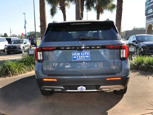 New 2025 Ford Explorer Active w/ Active Comfort Package image 4