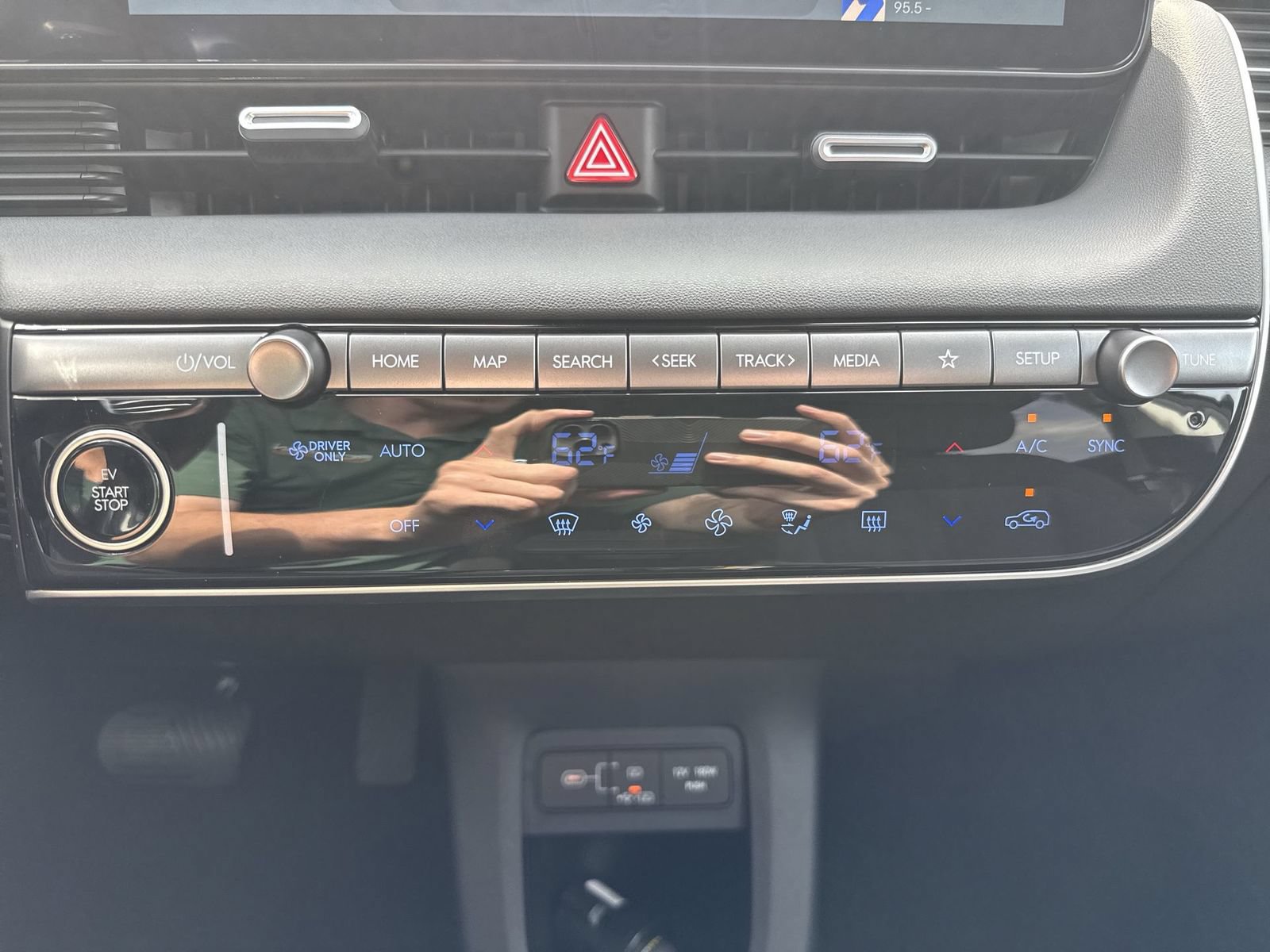 New 2026 Hyundai Ioniq 5 SE AWD/4WD image 20
