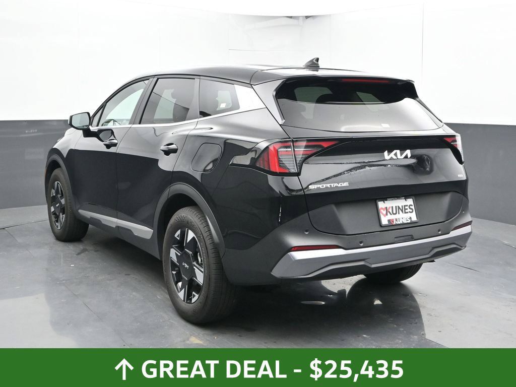 Used 2026 Kia Sportage LX AWD/4WD image 12