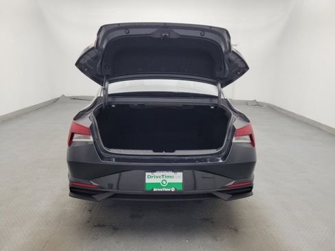 Used 2021 Hyundai Elantra SE FWD image 29
