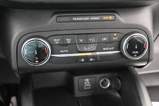Certified 2025 Ford Escape ST-Line AWD/4WD image 14