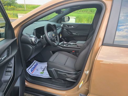 New 2027 Chevrolet Equinox LT FWD image 21