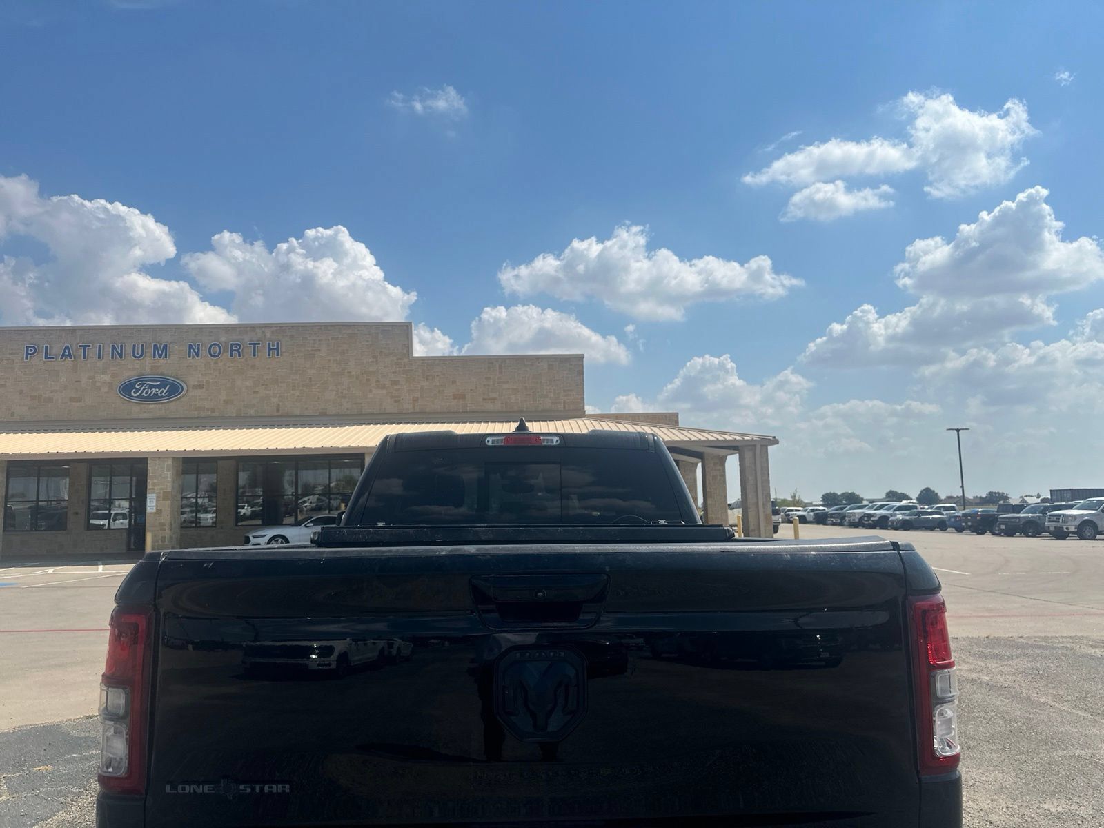 Used 2022 RAM 1500 Lone Star w/ Night Edition RWD image 6