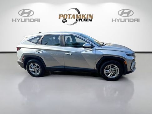 Certified 2026 Hyundai Tucson SE FWD image 4
