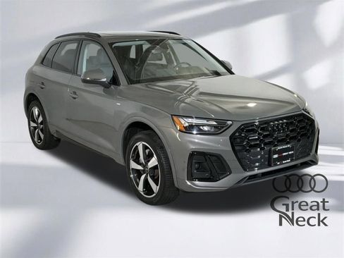 Used 2023 Audi Q5 2.0T Premium Plus w/ Premium Plus Package AWD/4WD image 11