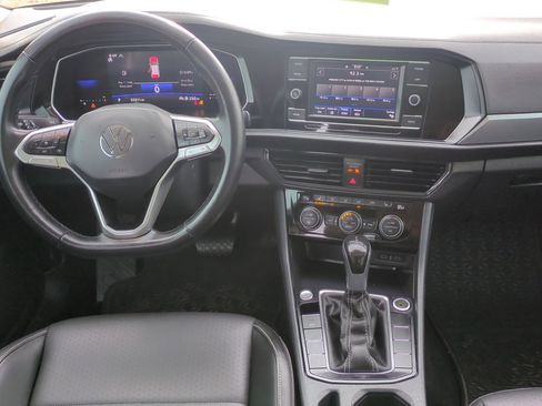 Used 2023 Volkswagen Jetta SE image 27