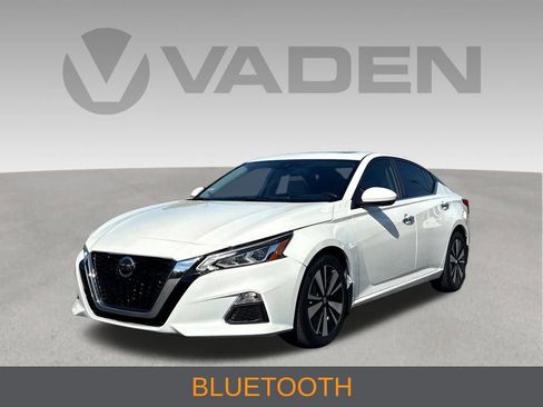 Used 2021 Nissan Altima 2.5 SV w/ SV Premium Package FWD image 3