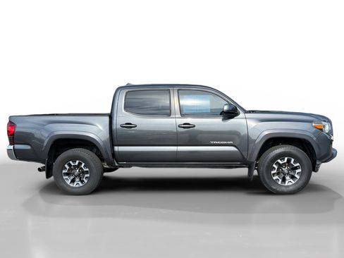 Used 2019 Toyota Tacoma SR5 image 6