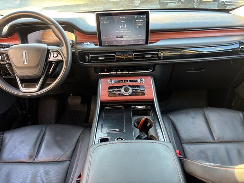 Certified 2024 Lincoln Aviator Reserve w/ Elements Package Plus image 31