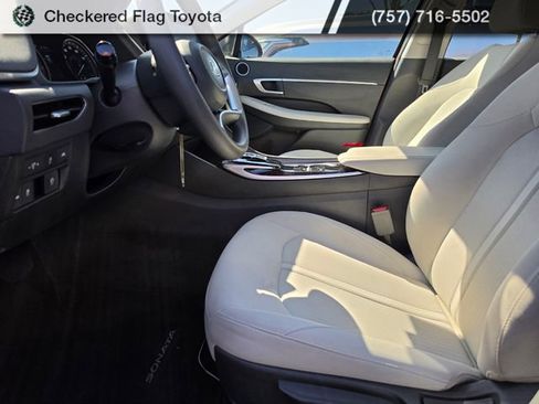 Used 2023 Hyundai Sonata SE w/ Cargo Package image 8