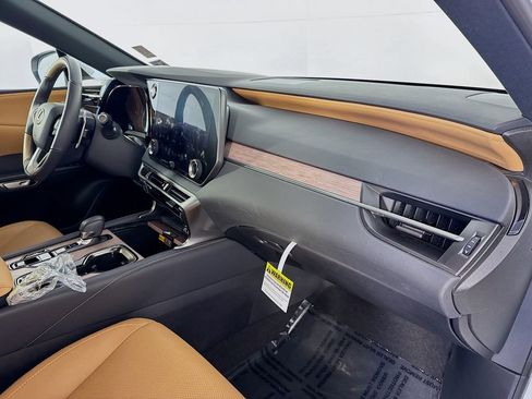 Used 2024 Lexus RX 350 Premium image 30