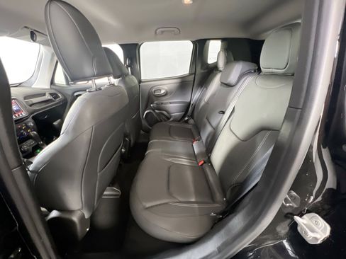 Used 2022 Jeep Renegade Limited image 24