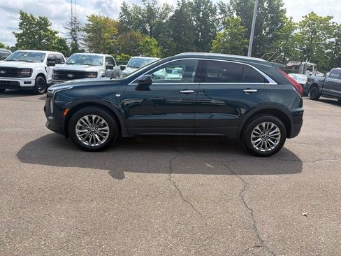 Used 2025 Cadillac XT4 Premium Luxury AWD/4WD image 2