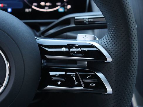New 2026 Mercedes-Benz GLC 350e 4MATIC image 32