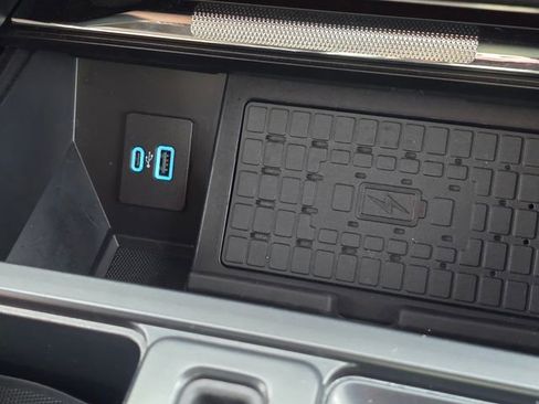 Used 2024 Ford F150 King Ranch w/ FX4 Off-Road Package image 38