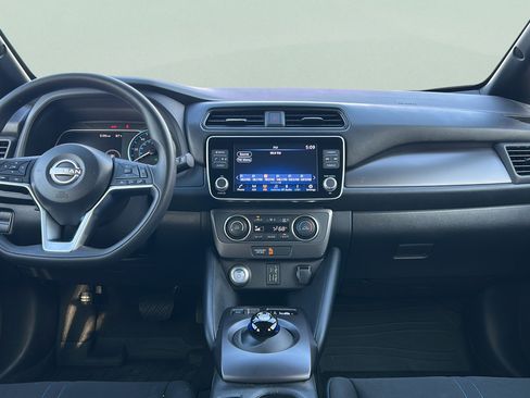 Used 2025 Nissan Leaf S FWD image 14