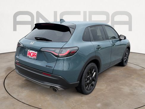 Used 2025 Honda HR-V Sport image 11